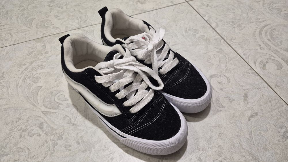 Кроссовки vans knu skool