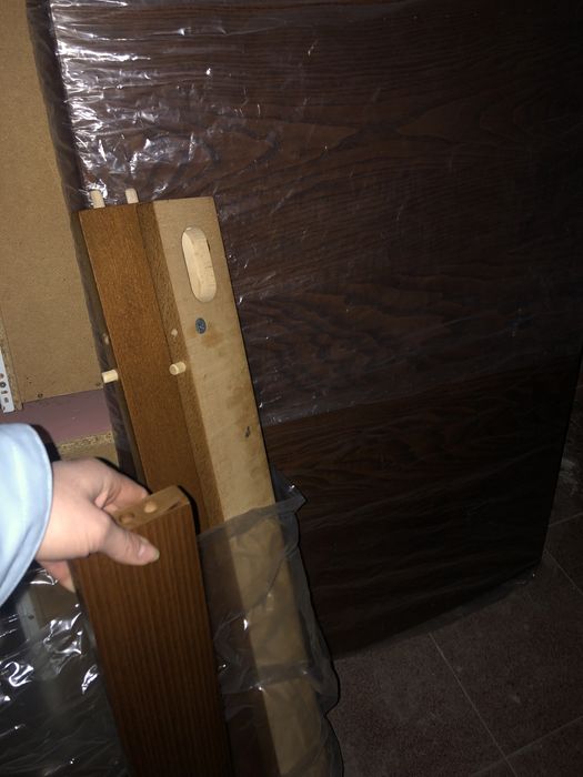 Дървена холна маса