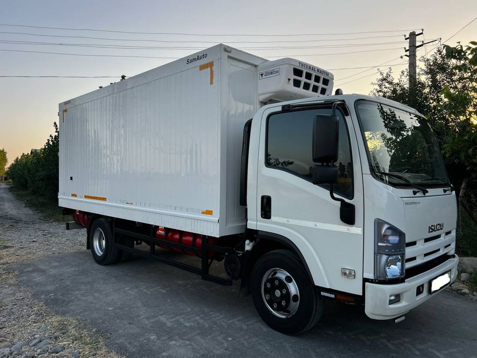 Isuzu NPR-75 реф 5тонна