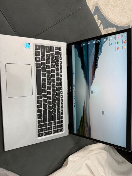 Ноутбук продаю пишите звоните