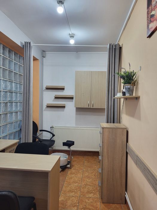 Inchiriem salon de infrumusetare