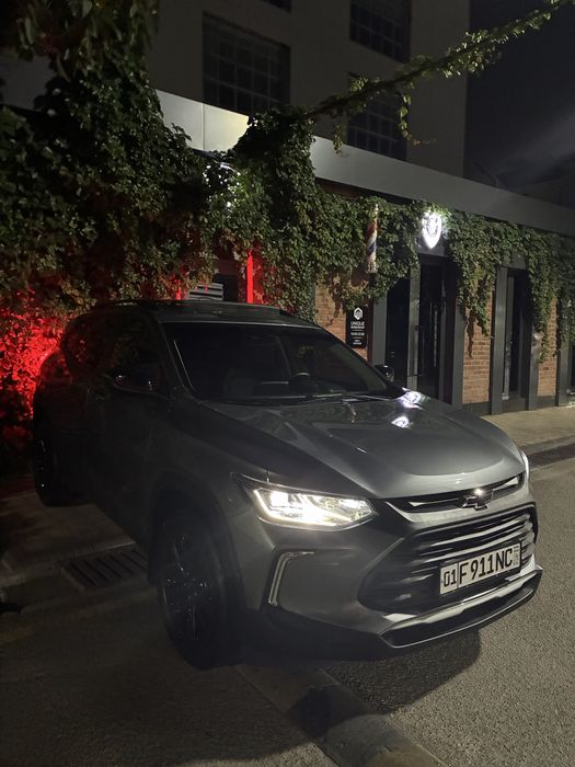 Chevrolet Tracker Red Line