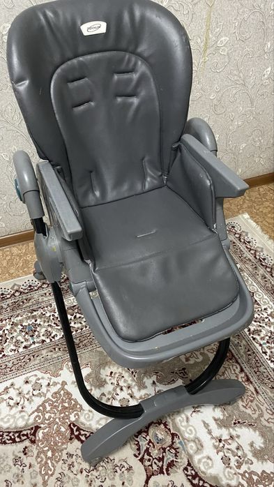 Продам стульчик для кормления за 5000 тенге