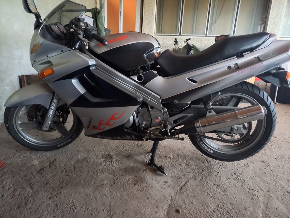Kawasaki ZZR 250