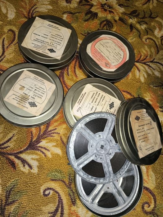 Касеты для кино прожектора