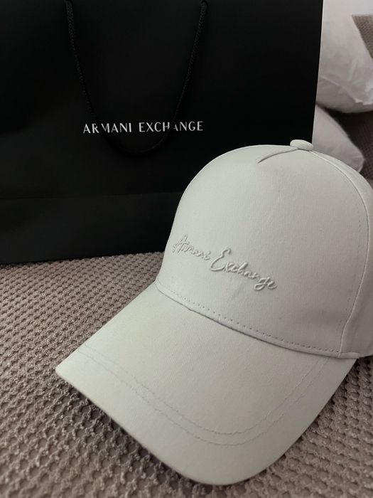 Шапка с козирка Armani Exchange