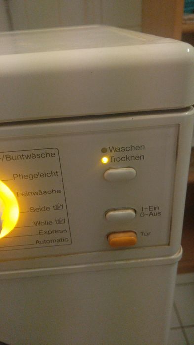 Masina Miele spalat cu uscator