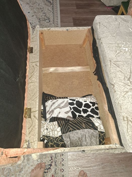 Продам диван и кресло