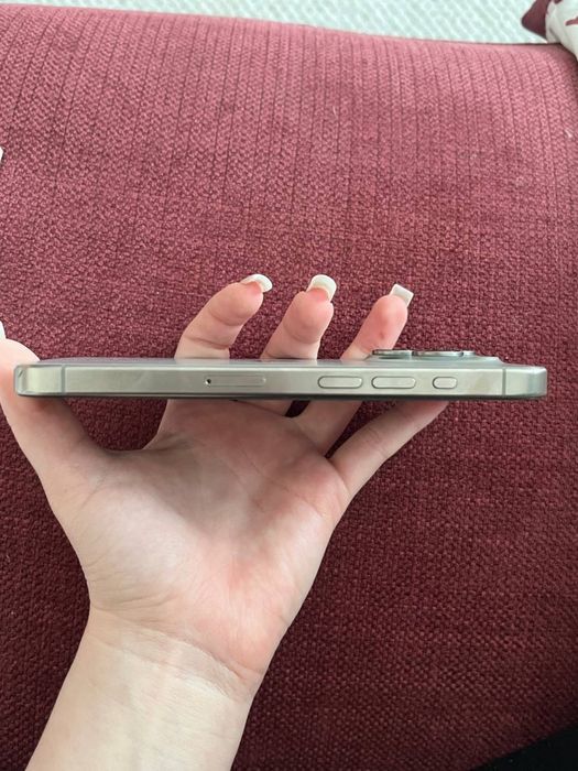 Iphone 15 pro 256/82%