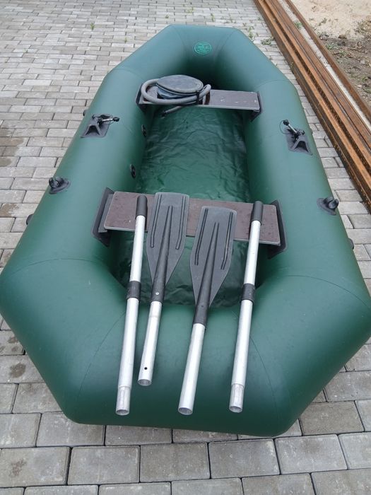 Резиновую лодку " Штиль"