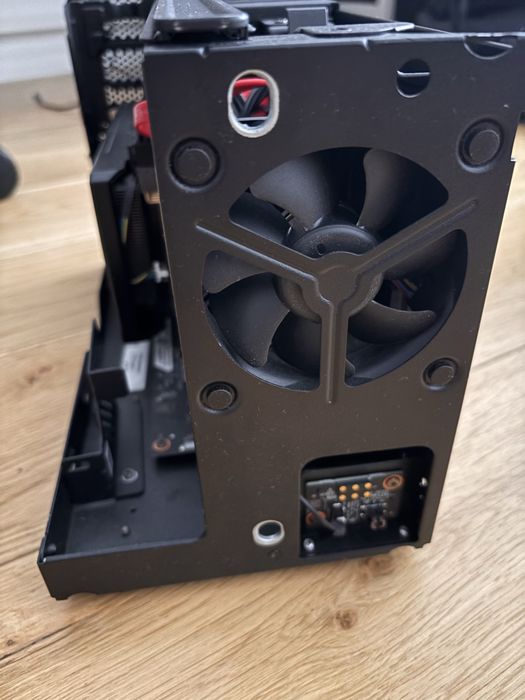 Lenovo Legion Boost Station External Thunderbolt 3 GPU Enclosure