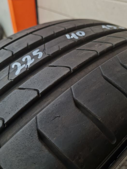 Летни гуми 2 броя PIRELLI Pzero 225 40 R19 дот 0520
