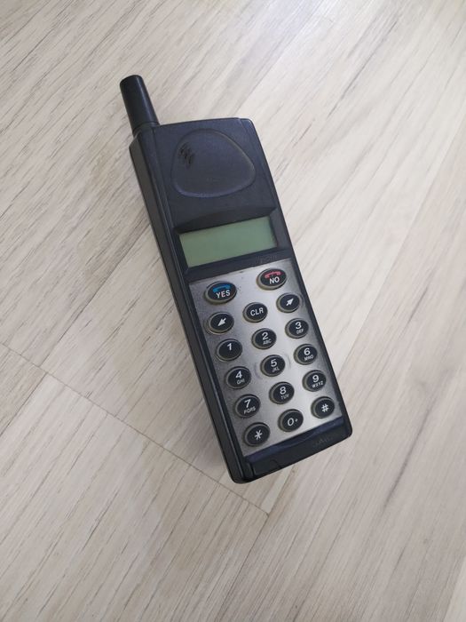 Retro telefon ericsson G628