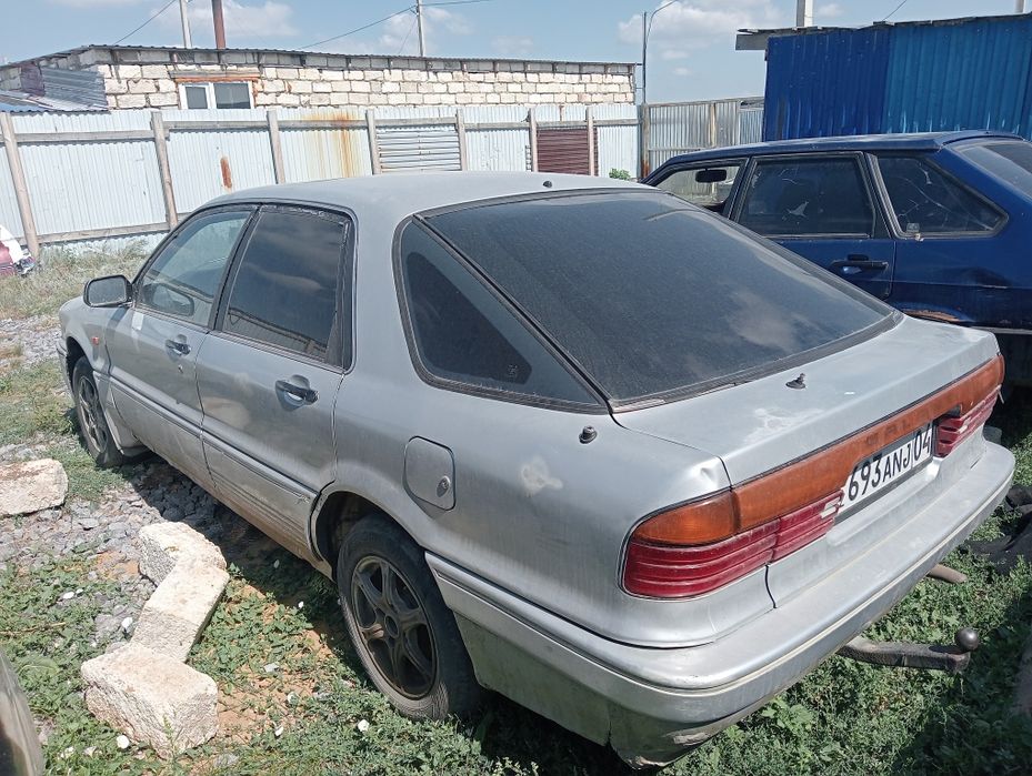 Митсубиси галант