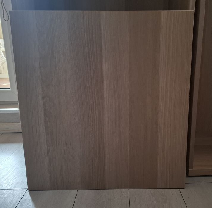 Шкаф Besta с вратички