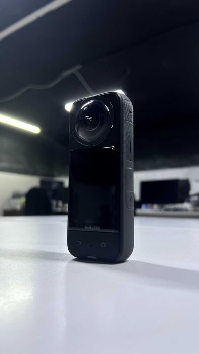 Экшн камера Insta360 X3