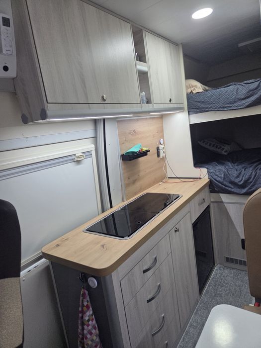 Бус кемпер Пежо Боксер 3.0 евро 5 2011г