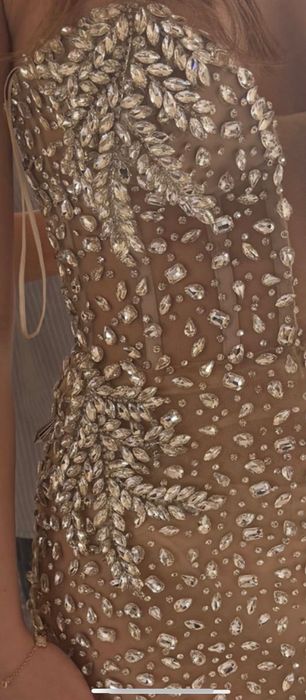 Рокля за абитуренски бал