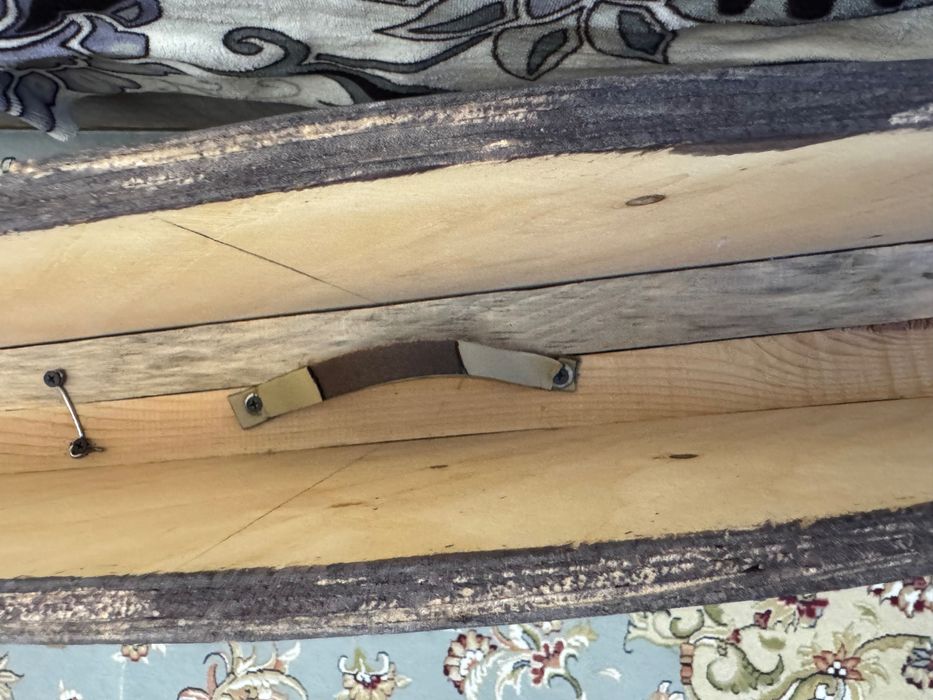 Продам стол круглый