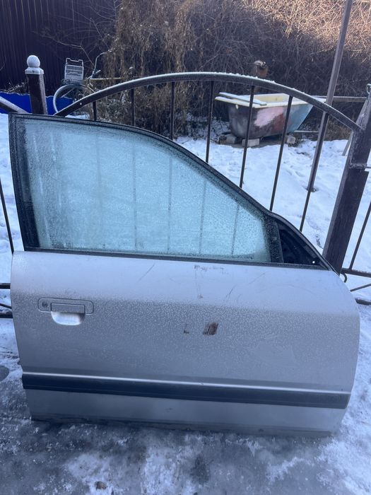 Передние двери от Ауди 100 Общивка от двери Ауди 100