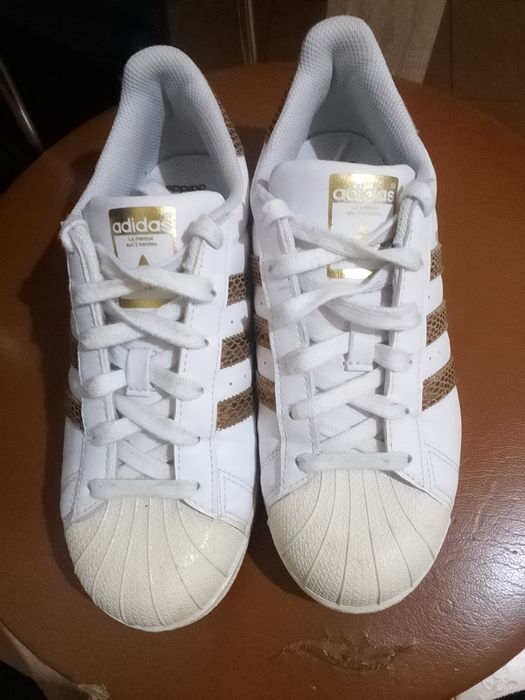 Papuci adidas femei