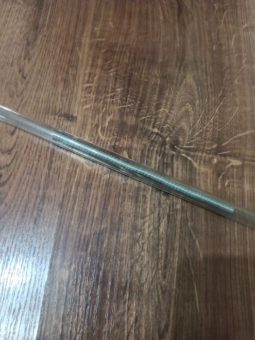 Продается стеклянная трубка с вольфрамовой пружиной накаливания новая.
