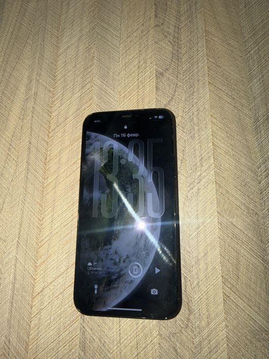 Продам айфон 12 про