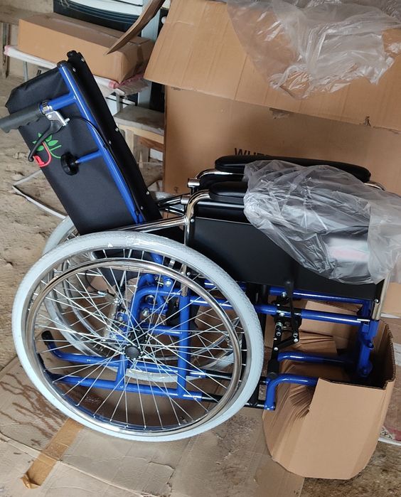 Коляска инвалидная новая