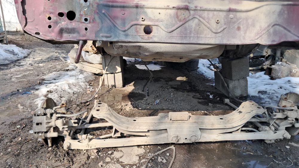 Запчасти на мазда кронос