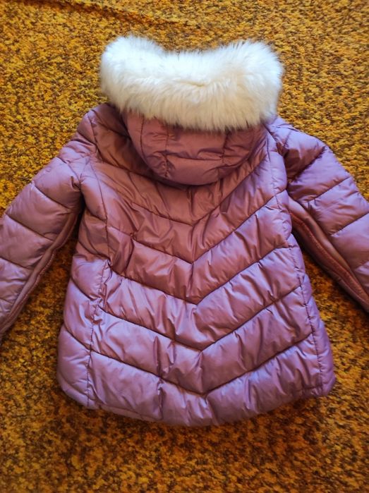 Зимно яке ,пепел от рози.