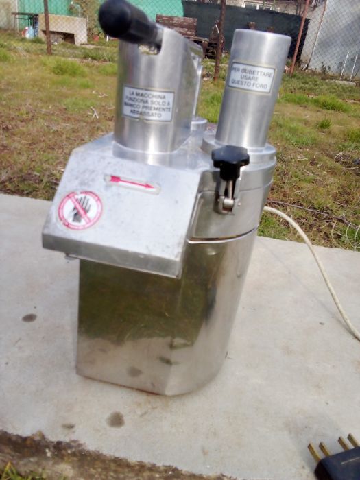 Зеленчукорезачка производство Италия 3N