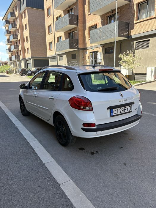 RENAULT Clio 2012 — imagine 3