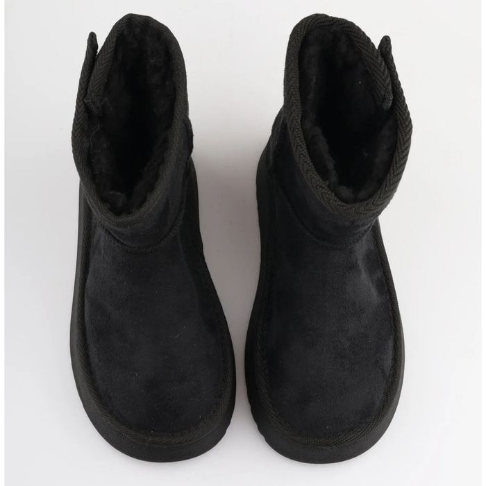 Ghete imblanite, nr 37 si nr 38, pret per pereche