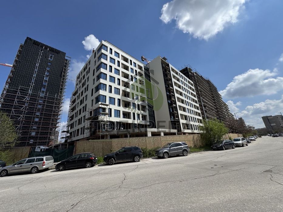 Продава се Тристаен апартамент в Пловдив, Тракия - 105 кв.м за 740 €/кв.м - Снимка #1