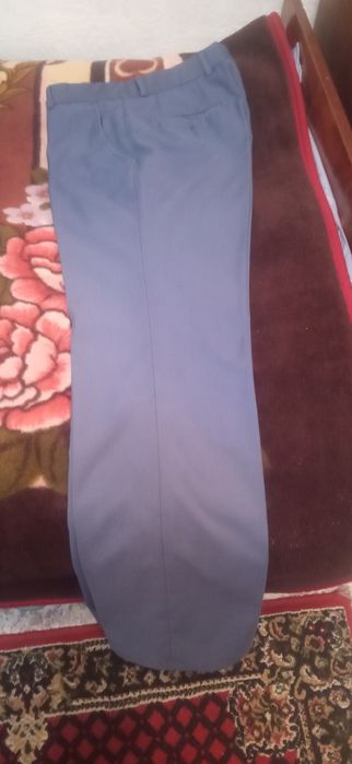 Продам костюм с брюком