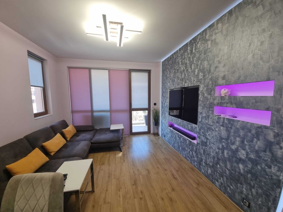 Продава се Тристаен апартамент в Благоевград, Широк център - 90 кв.м за 1700 €/кв.м - Снимка #5