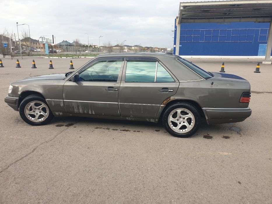 Продам Мерседес Бенс 1994 года,