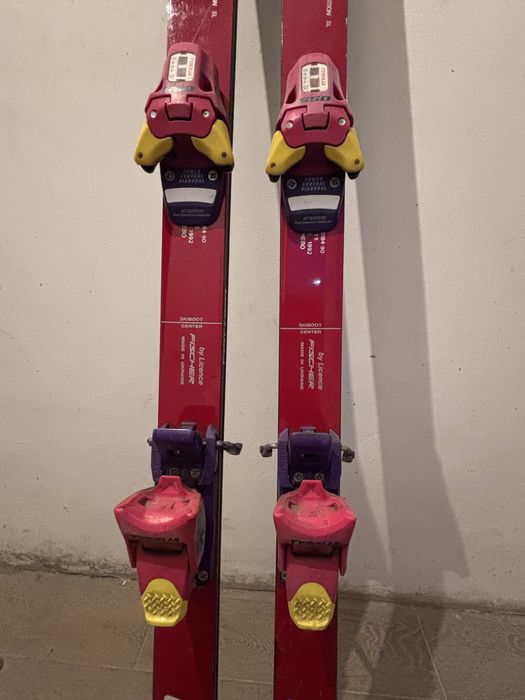 Продается горные лыжи.