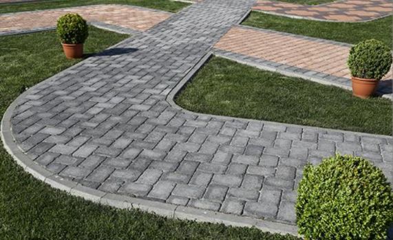 Montez pavele, execut iazuri