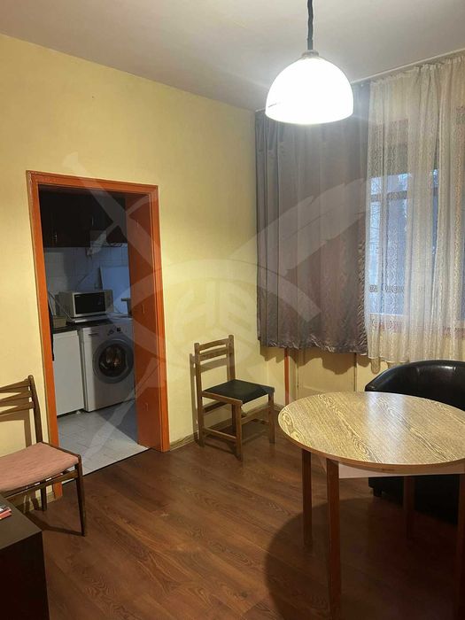 Дава се под наем Двустаен апартамент в Варна, Гръцка махала - 45 кв.м за 298.86 € - Снимка #2