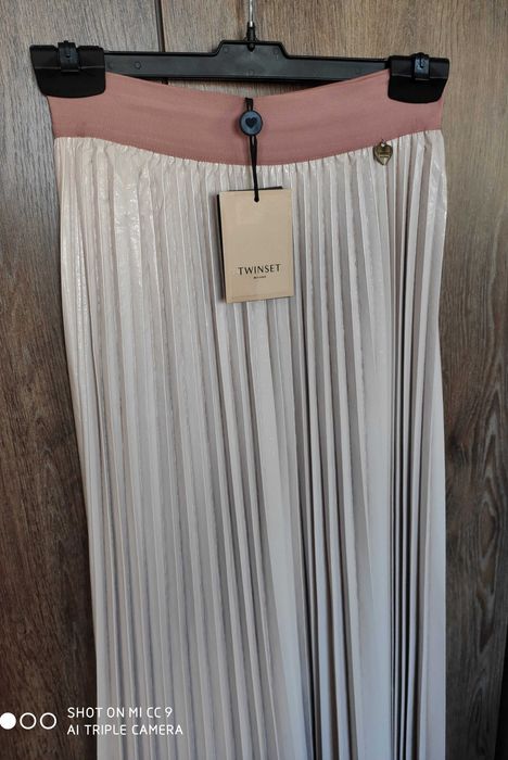 Twinset уникална нова с етикет розова пола солей еко кожа