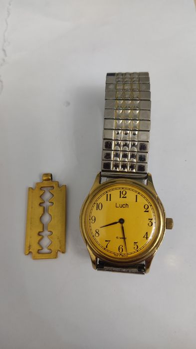 Продам ручные механические часы