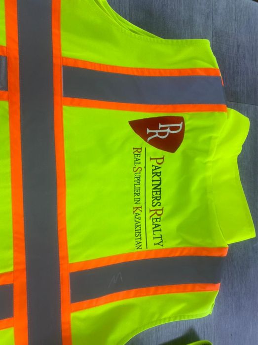 Пошив и Вышивка спецодежды и униформы