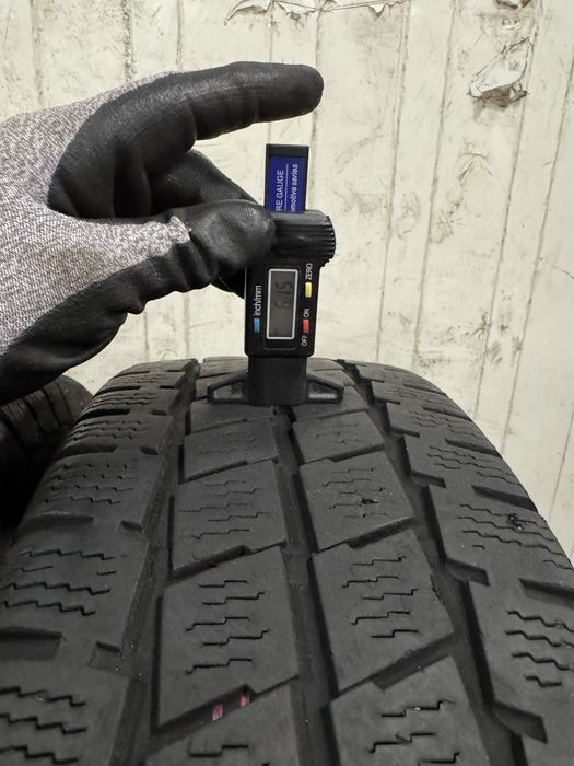 Гуми 215/70/15 C  UNIROYAL Snow Max Winter