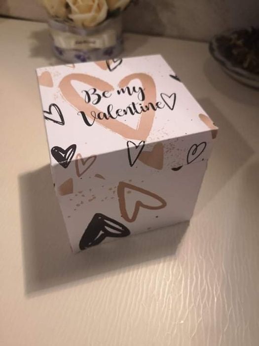 Cutie  foto exploziva