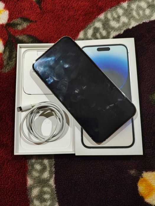 Продам Айфон 14 про макс 128 гб