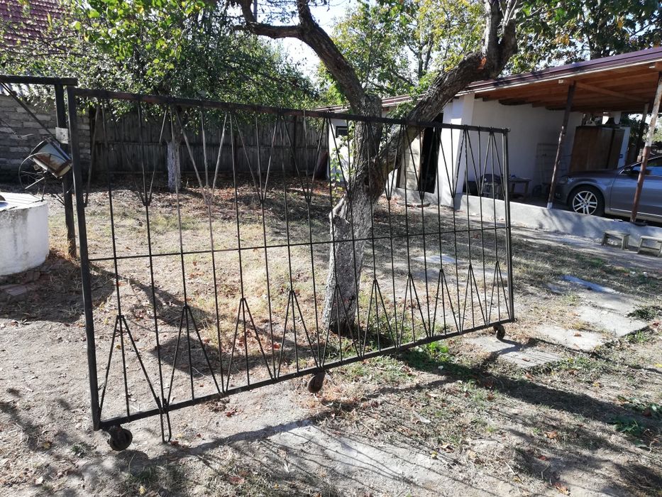 Porți metalice (grilaje metalice)