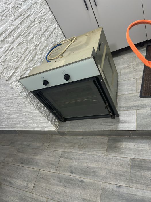 Духовка Hansa б/у