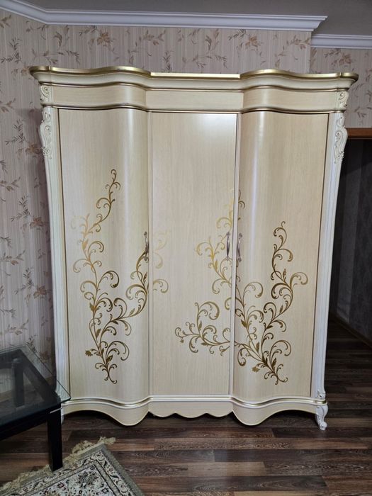 Спальный гарнитур