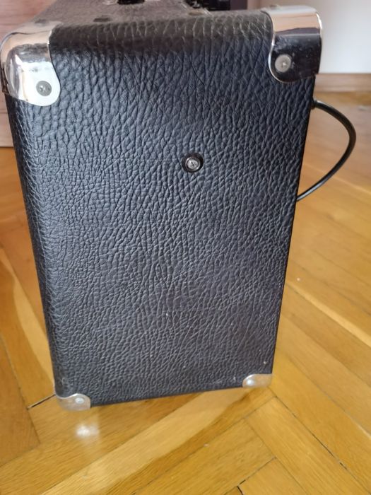Усилвател за китара Behringer v-tone gm110